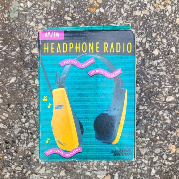 Vintage Electro Brand Model 224 AM/FM Radio Headphone - Picture 1 of 2